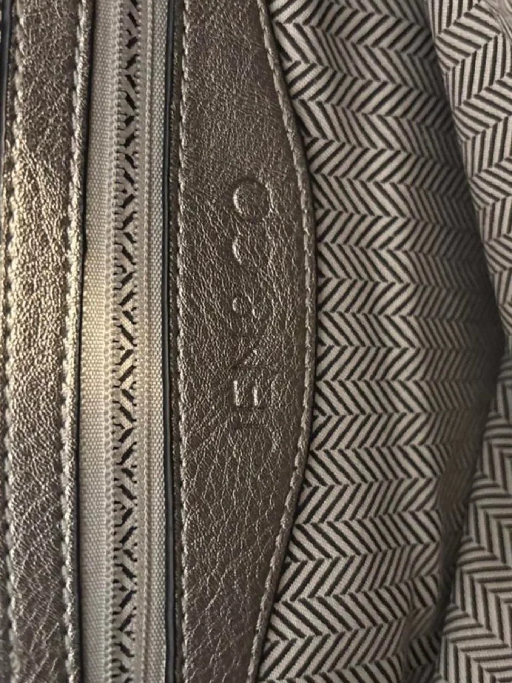 Jen & Co metallic crossbody